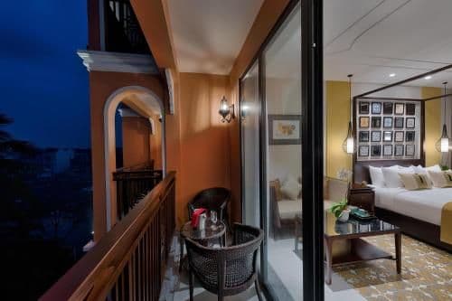 Little Suite