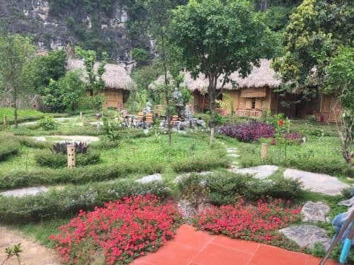 Bungalow with Garden View