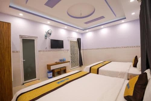 Quadruple Room with Mountain View