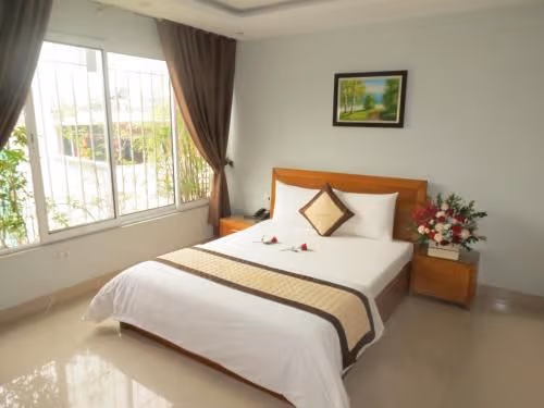Deluxe Room (2 Adults + 1 Child)