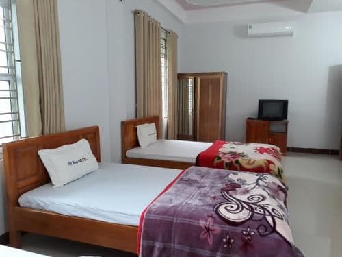 Twin Room with City View
