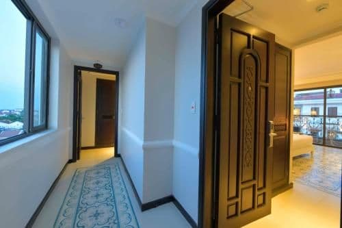 Two-Bedroom Suite with Balcony