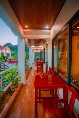 King Room with Mountain View