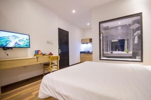 Studio with Spa Bath