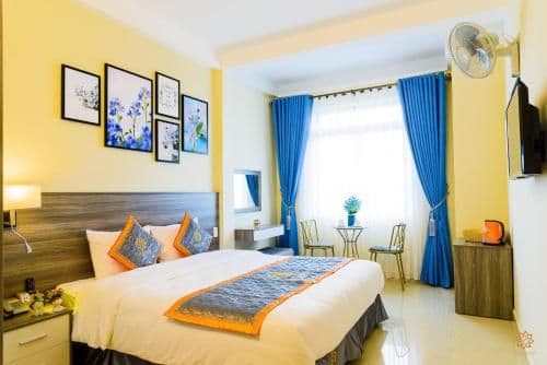 King Room with Large Window