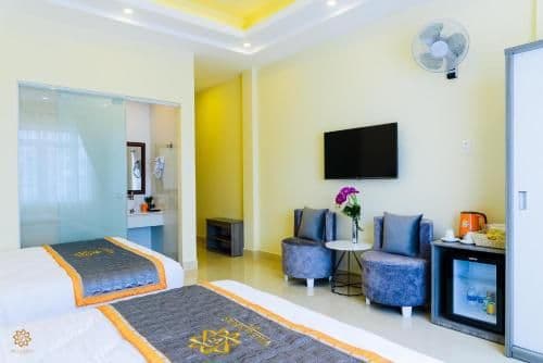 Deluxe Family Room