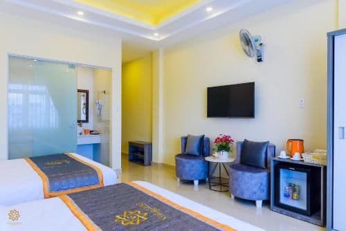 Deluxe Family Room