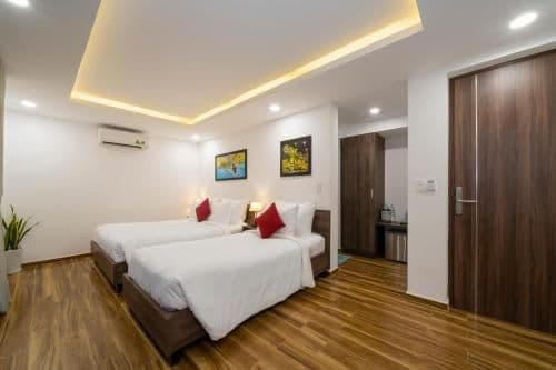 Deluxe Triple Room with City View