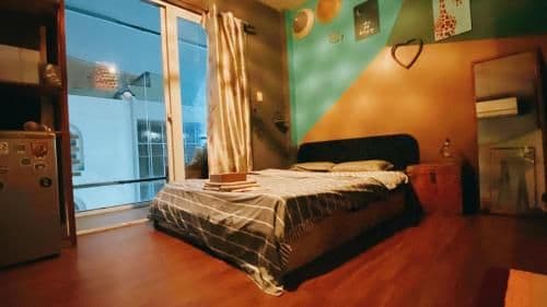 Apartment with Balcony