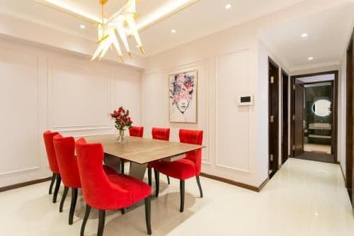 Three-Bedroom Apartment with Balcony and River View