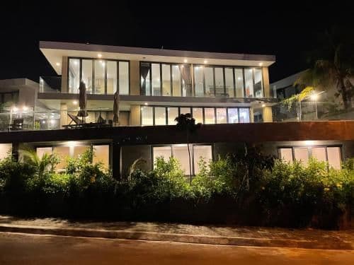 Villa with Sea View