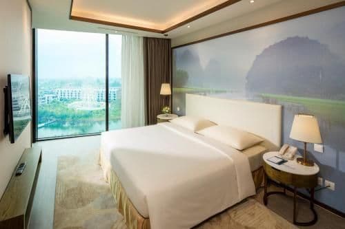 Grand Premier Room