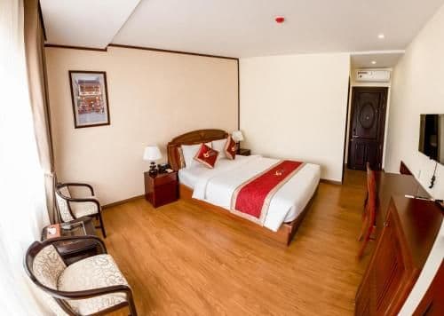 Deluxe Double or Twin Room
