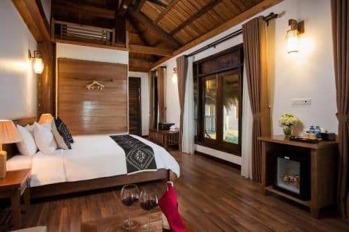 Deluxe Double Room with Lake View