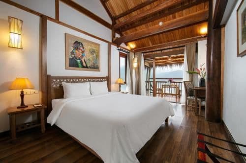 Deluxe Double Room with Lake View