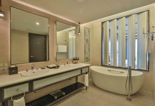 Executive Suite King