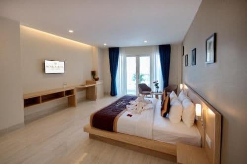 Large Double Room