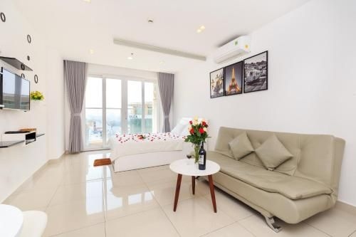 Sky Center Near Airport (SkyCenter Near Airport)0