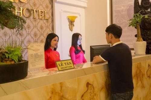 โรงแรมรอยัล (Royal Hotel)4