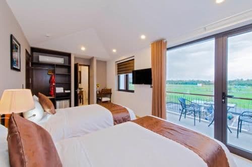 Deluxe Queen Room