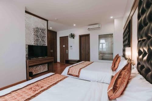 Deluxe Family Room