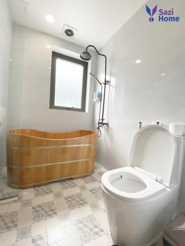 6 Le Thanh Tong Building2