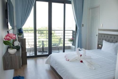 King Room with Balcony