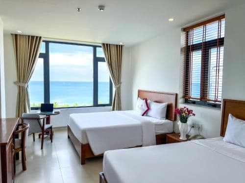 Family Room with Sea View