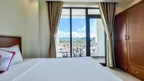 Double Room with Mountain View