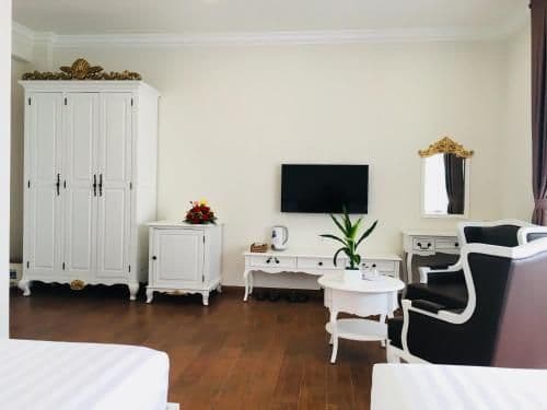 Royal Quadruple Room with Garden View
