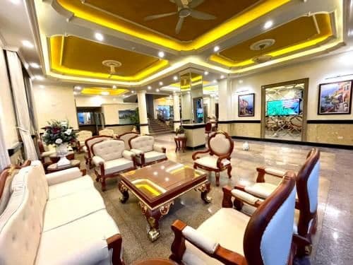Deluxe Family Room