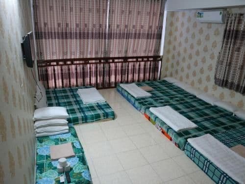 Mixed Dormitory Room