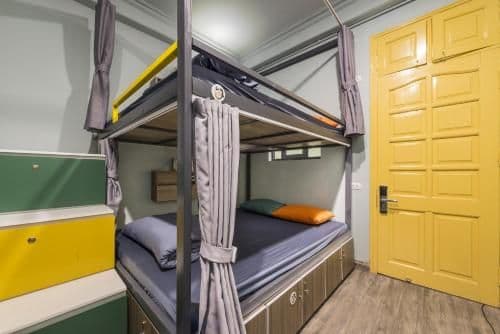 Double Bed in Mixed Dormitory Room