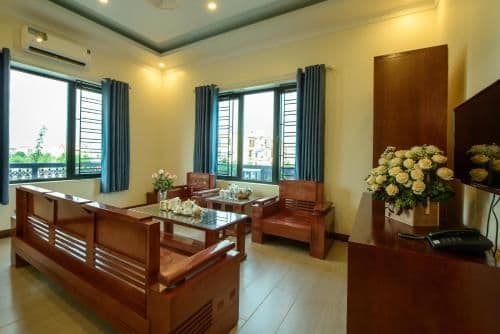 Deluxe King Room