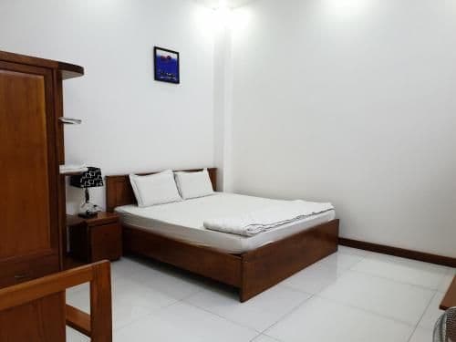 Deluxe Room (2 Adults + 1 Child)