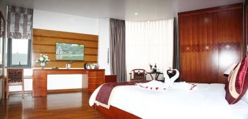 Junior Suite with City View