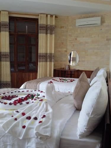 Deluxe Family Room