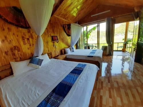 Family Room with Mountain View