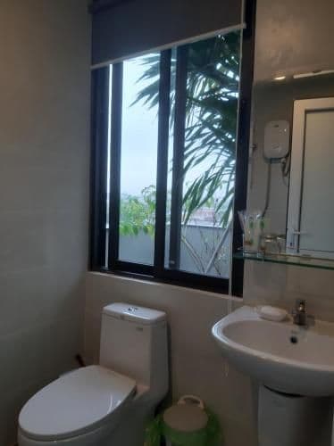 Daisy Room - Day Use 4 Hours. Extra charge for overnight stay