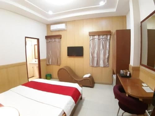 Queen Room with Garden View