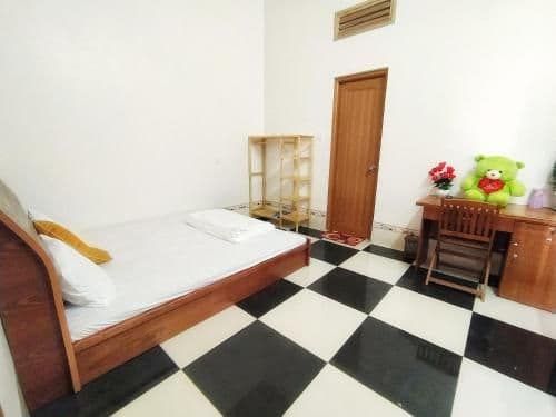 Deluxe Double Room (2 Adults + 1 Child)