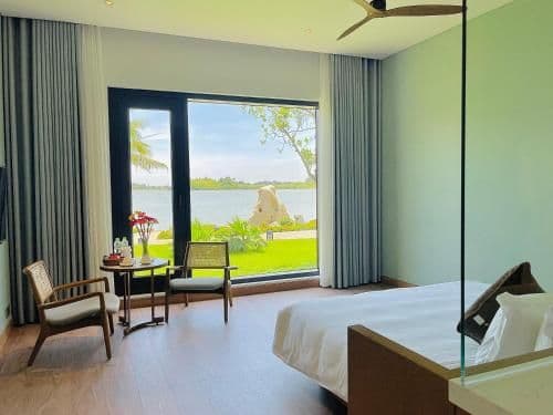 Double Room with Lake View