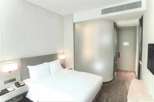 Holiday Inn Express Hong Kong Kowloon CBD2 Holiday Inn Express Hong Kong Kowloon CBD2