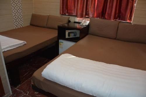 Deluxe Family Suite