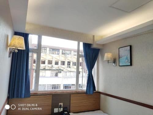 Superior Twin Room with City View