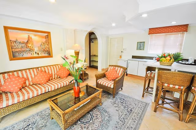 SUITE ONE BEDROOM