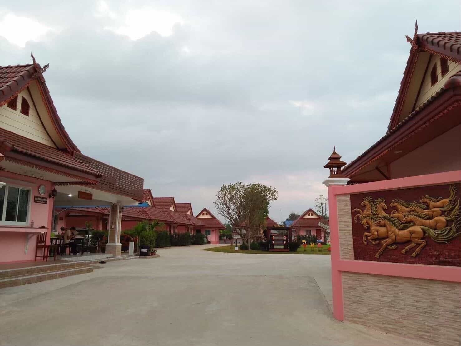 Ruanrak Resort Det Udom3