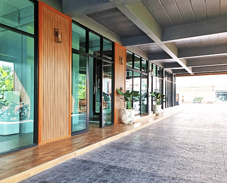 The Bedrooms Maeklong Hotel and Serviced Apartment0