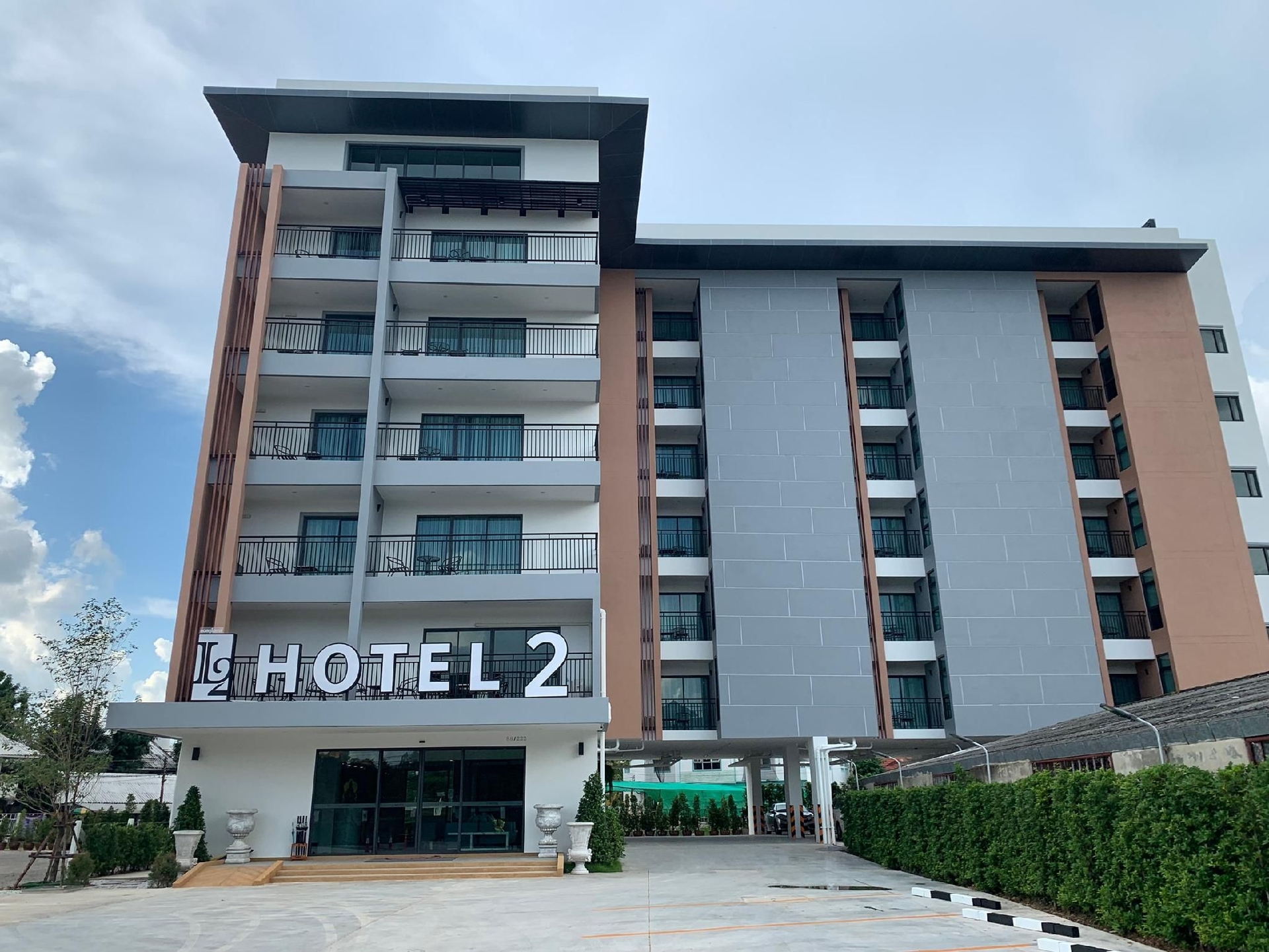 โรงแรมแอลทู (L2 Hotel)1