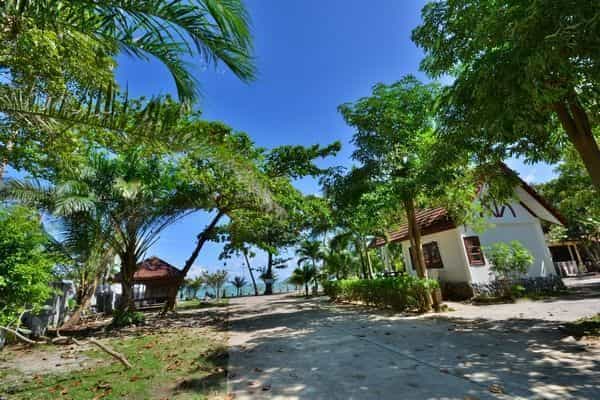 Alongkot Beach Resort Alongkot Beach Resort